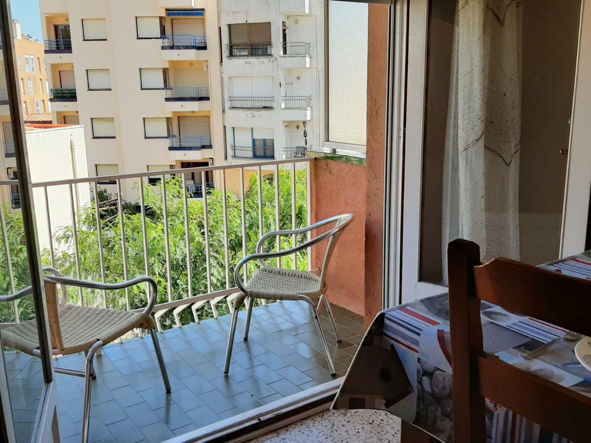 Apartamentos Franch L'Hospitalet de l'Infant Exterior foto